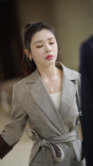 陆总你逃不掉了（44集）每天分享不一样剧情短剧