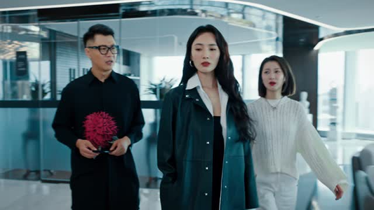 白日梦与她（全集）海量热门短剧免费看