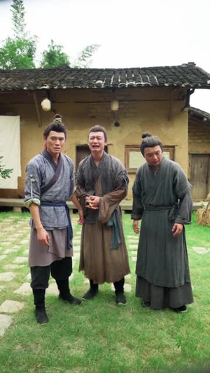 穿越反派，洗白救全家：反派怎么啦（65集）免费观看热门短剧大结局