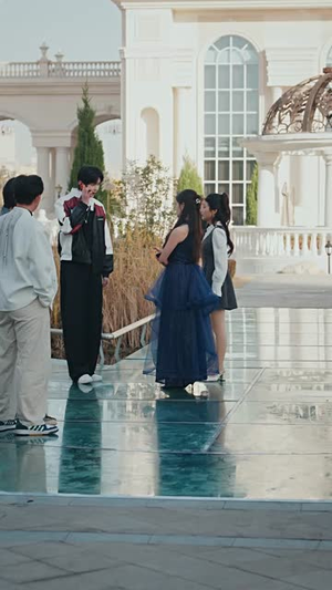 装穷被丢进恋爱盲盒后（71集）一口气追完的短剧列表汇总