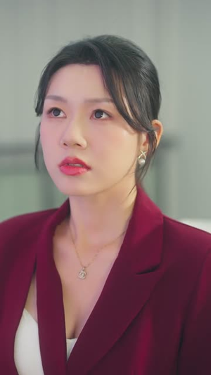 攻略女神，我选择上交自己（80集）免费观看全集的短剧网站推荐