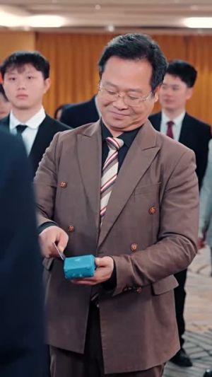 神瞳觉醒，她点石成金（70集）超火短剧抢先看全集太好看了