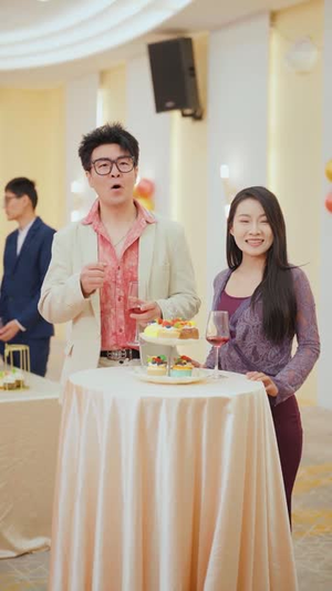 她是光芒（60集）每天分享好看短剧