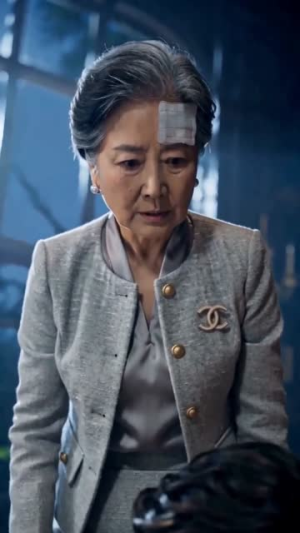 惹不起的朴素贵妇（60集）短剧来了精彩继续